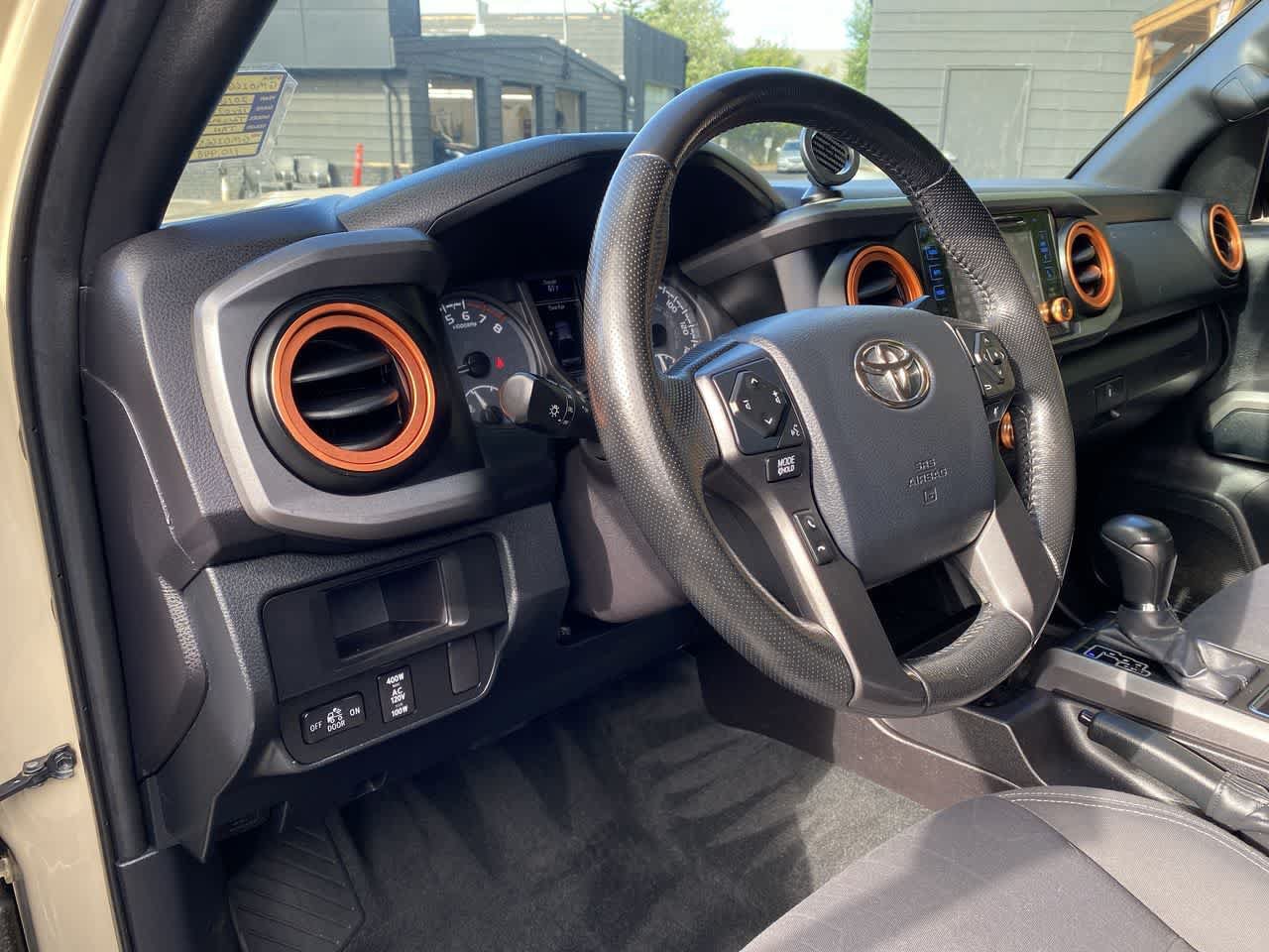Used 2016 Toyota Tacoma TRD Sport w/ Towing Package AWD/4WD image 2