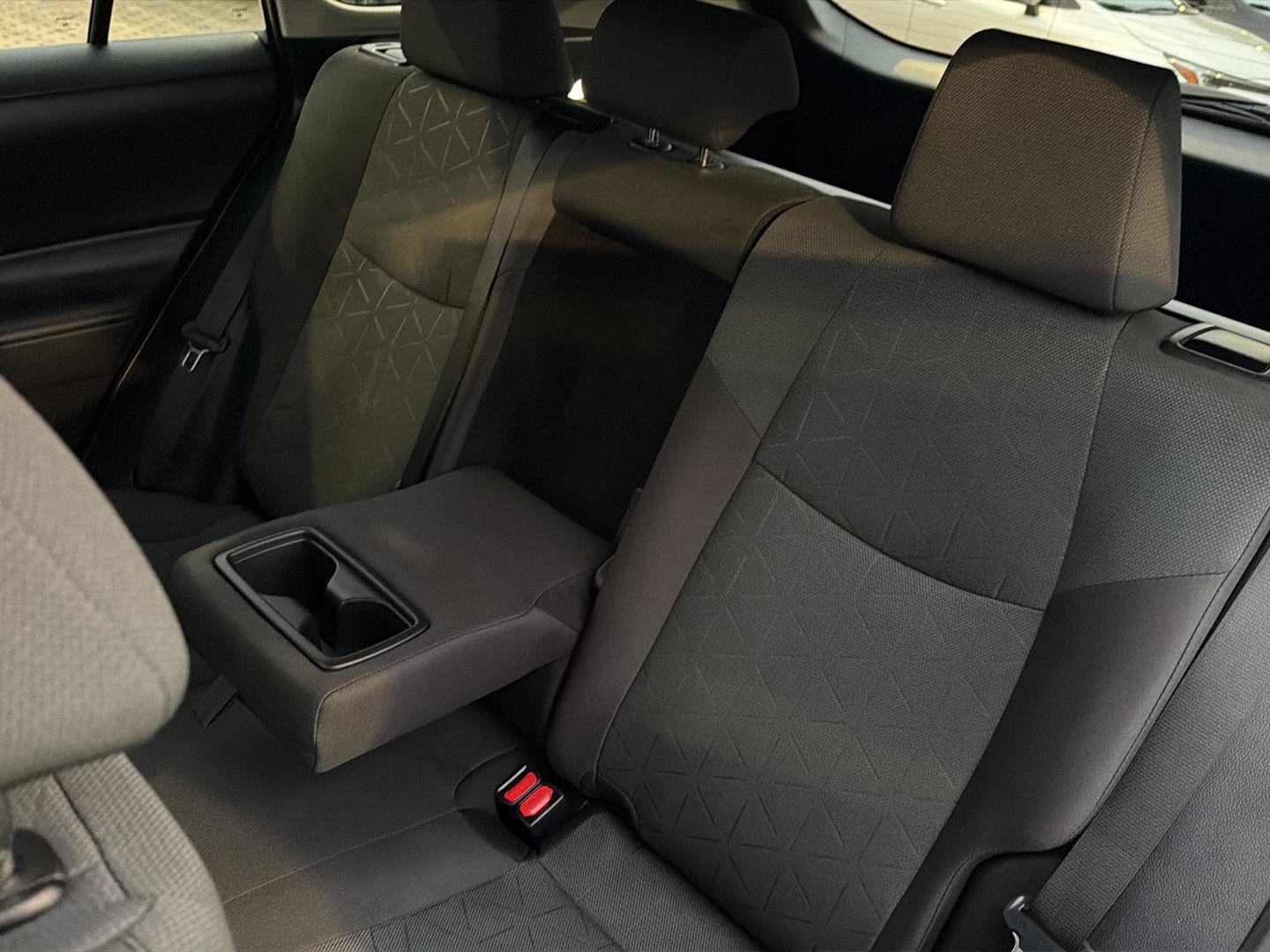 Certified 2023 Toyota RAV4 XLE FWD image 31