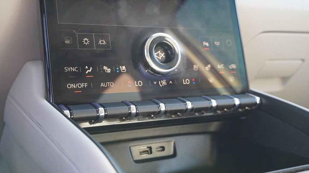 Used 2026 GMC Terrain Denali image 37