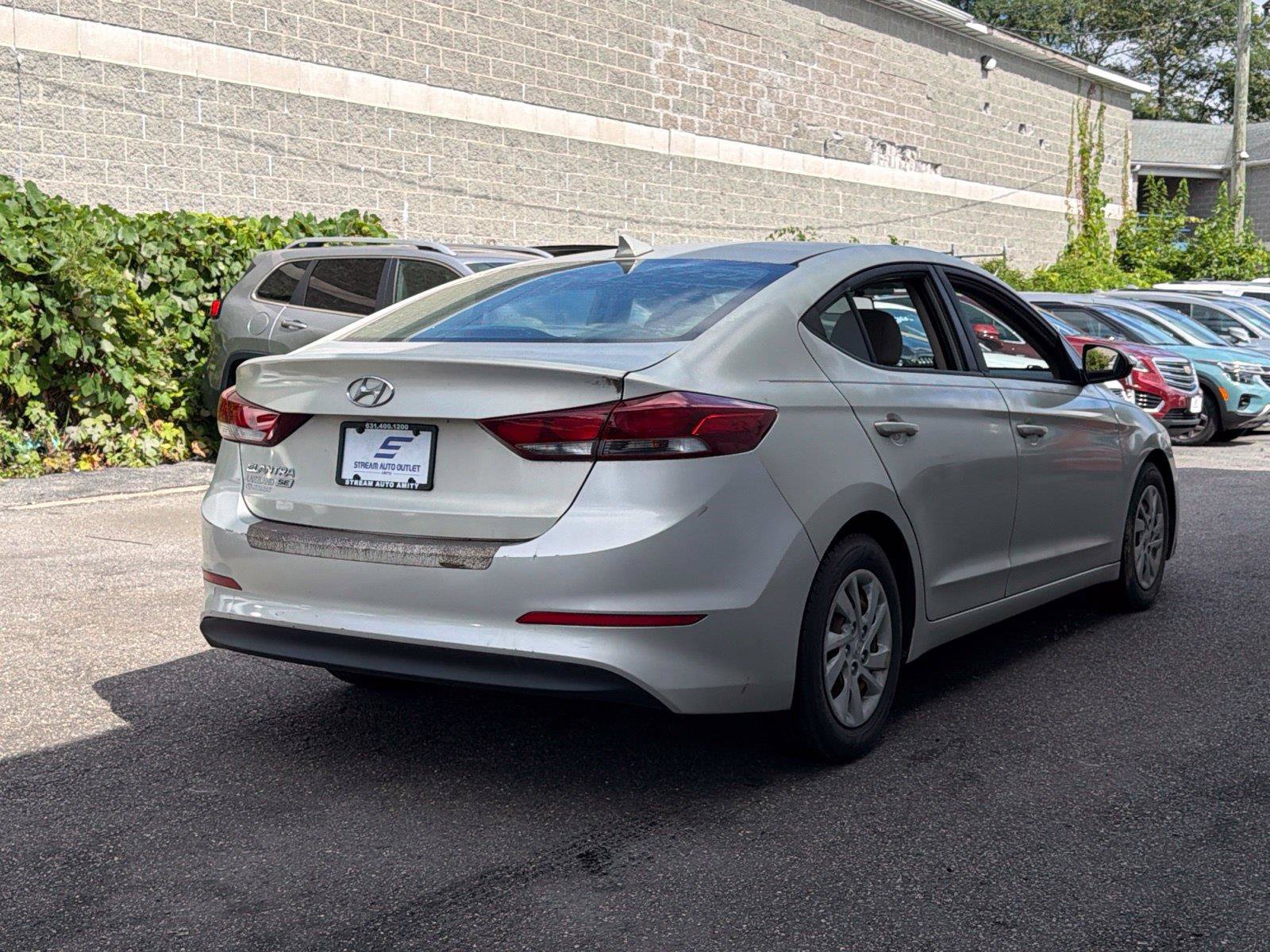Used 2017 Hyundai Elantra SE FWD image 8