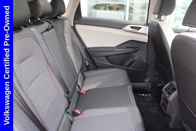 Used 2025 Volkswagen Taos SE w/ Panoramic Sunroof Package AWD/4WD image 22
