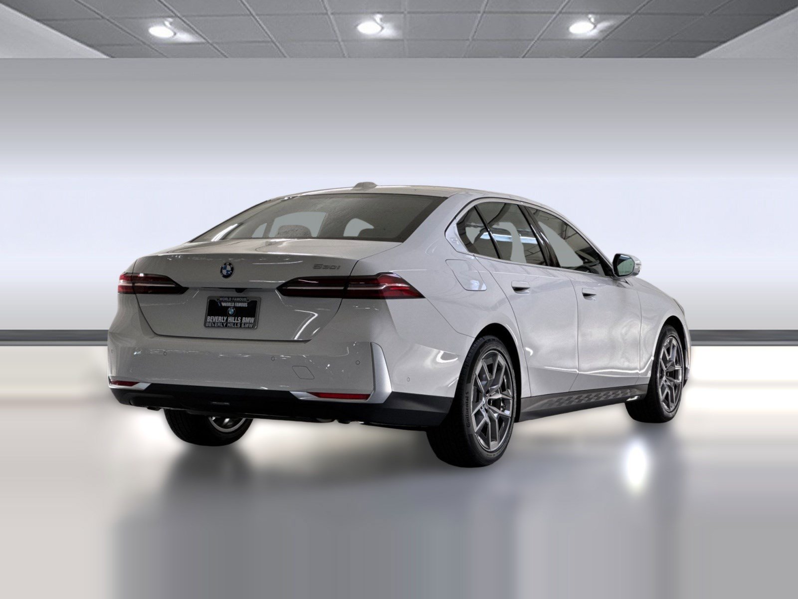 Used 2026 BMW 530i w/ Premium Package RWD image 8