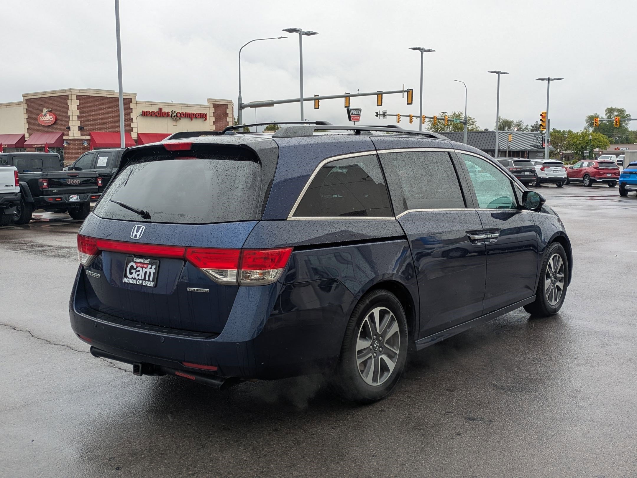 Used 2015 Honda Odyssey Touring image 3