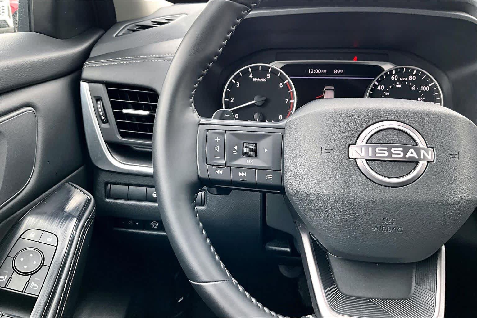 Certified 2025 Nissan Rogue SV FWD image 24