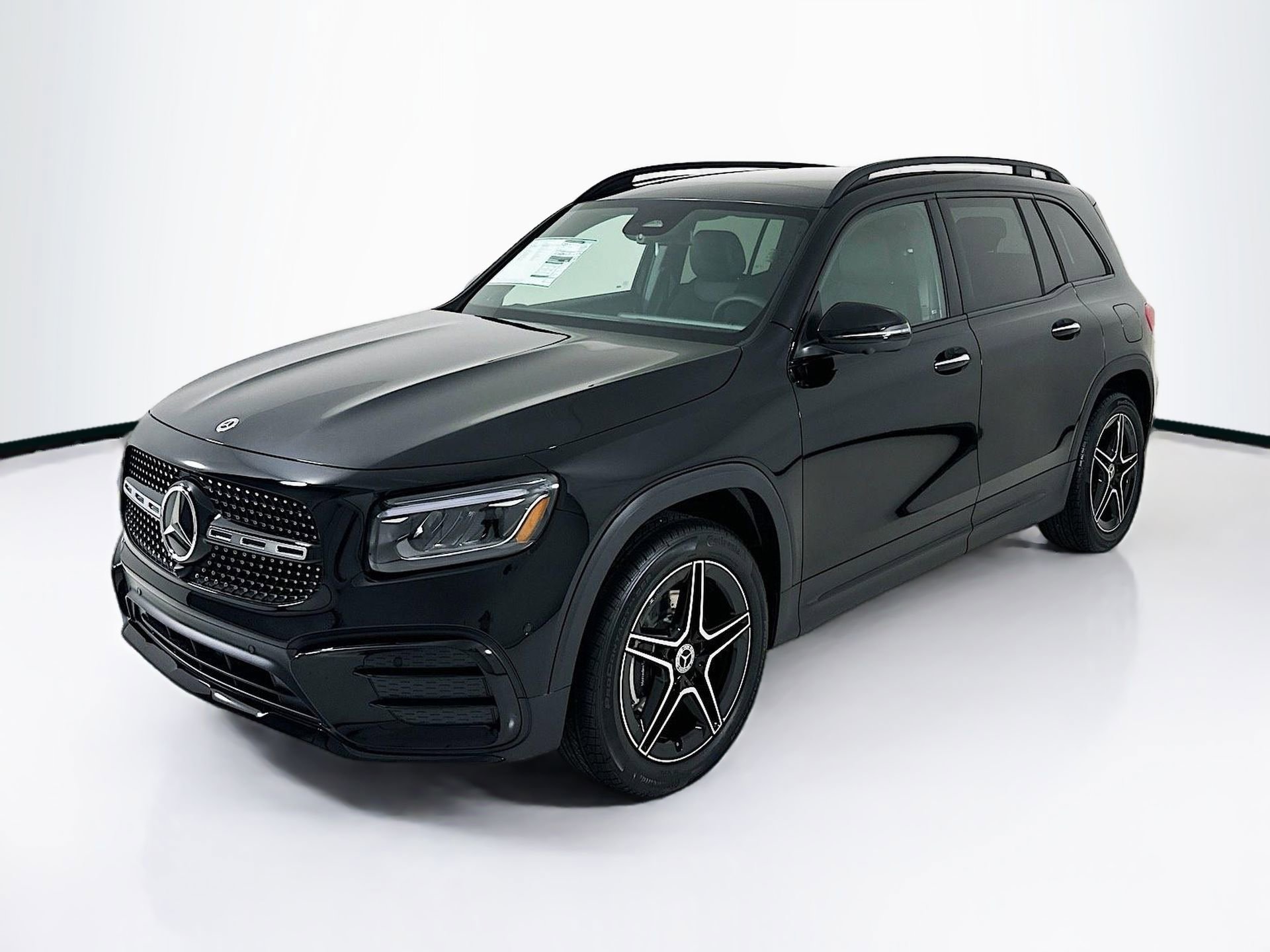 New 2026 Mercedes-Benz GLB 250 4MATIC image 3