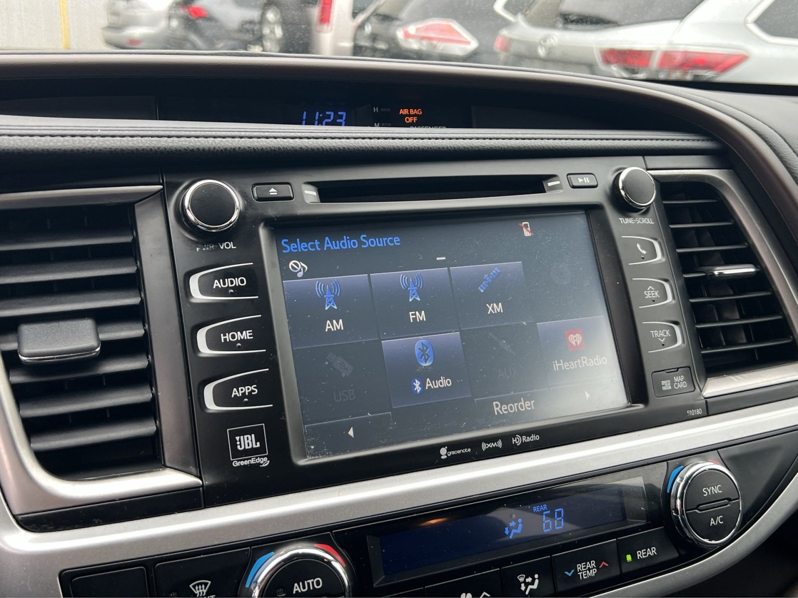 Used 2018 Toyota Highlander Limited Platinum AWD/4WD image 18
