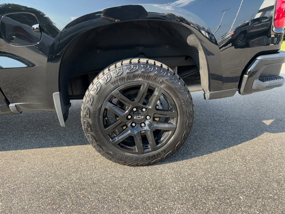 Certified 2024 Chevrolet Silverado 1500 LT Trail Boss w/ Convenience Package II AWD/4WD image 22
