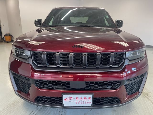 New 2026 Jeep Grand Cherokee Altitude AWD/4WD image 2