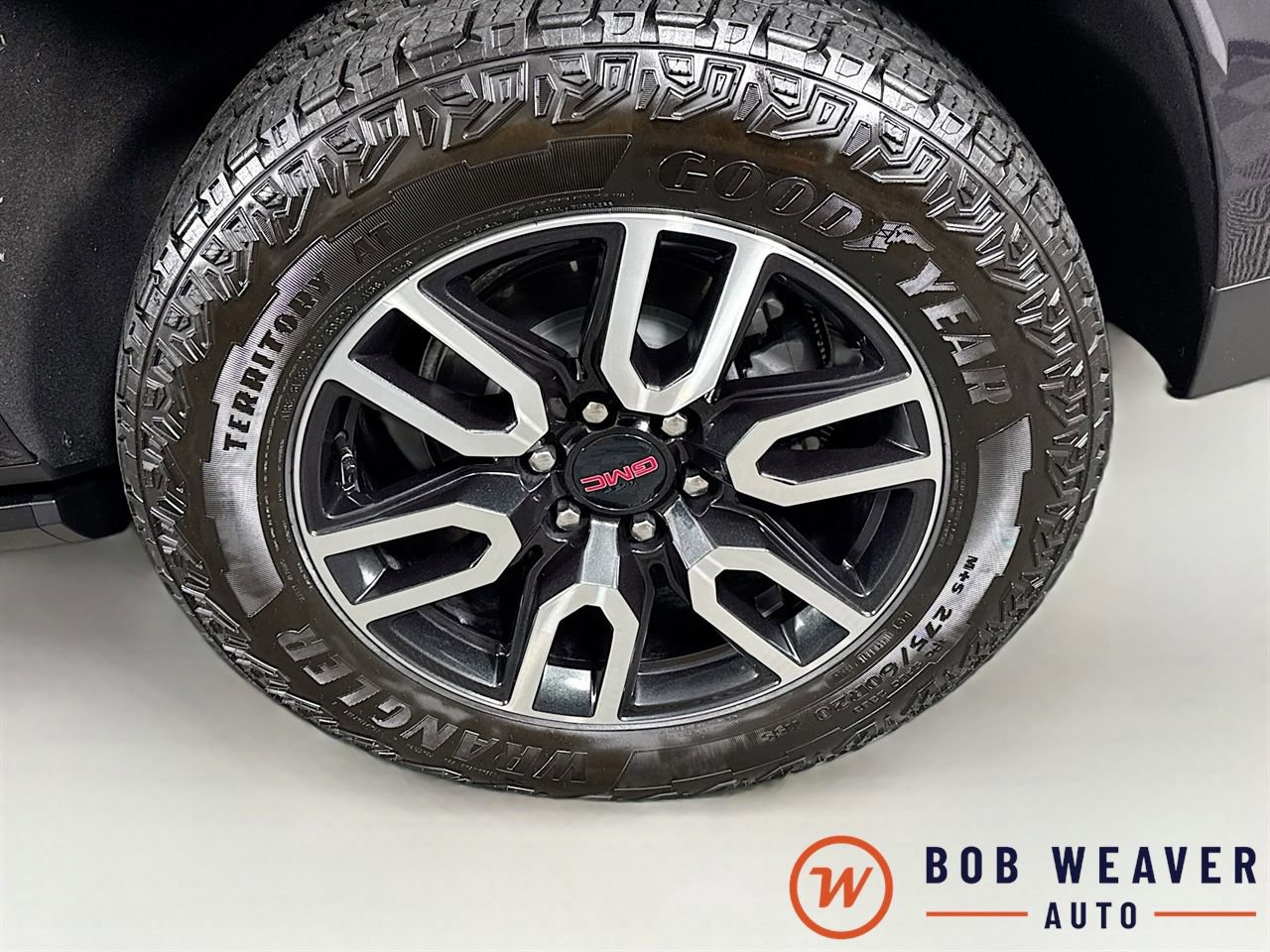 Used 2024 GMC Yukon XL AT4 image 34