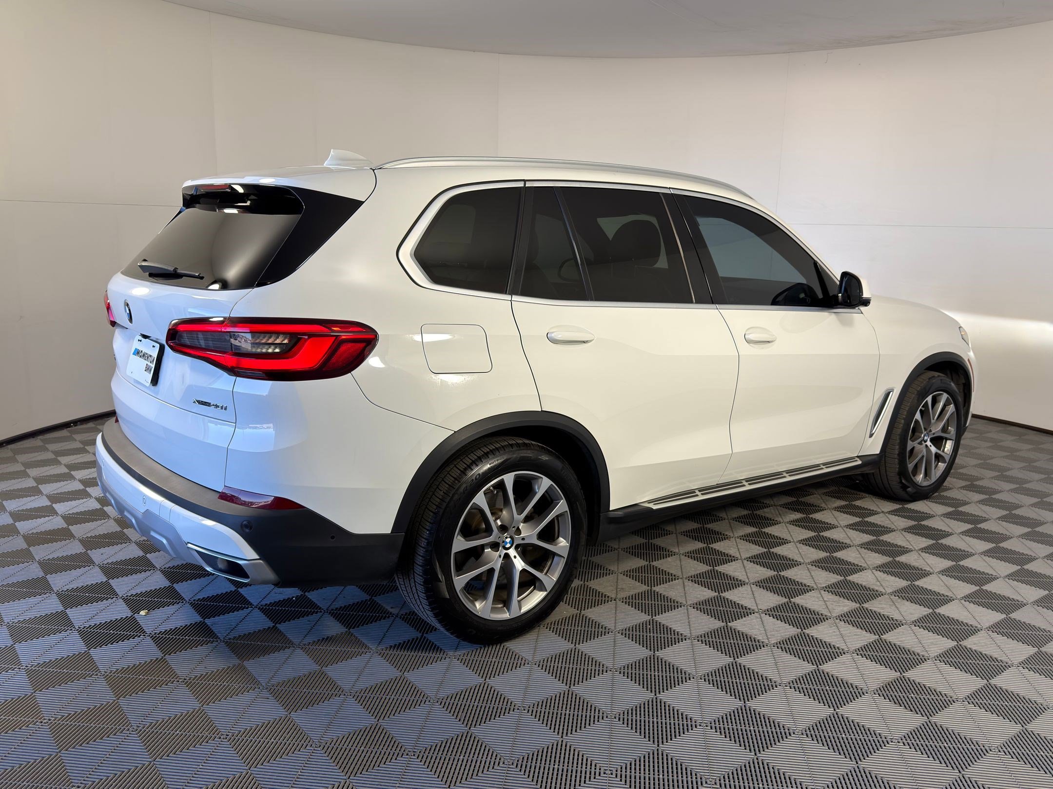 Used 2019 BMW X5 xDrive40i w/ Premium Package 2 image 7
