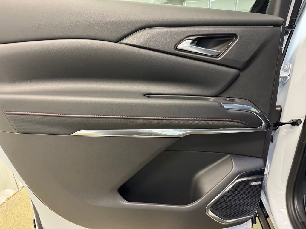 New 2026 Chevrolet Traverse RS FWD image 16
