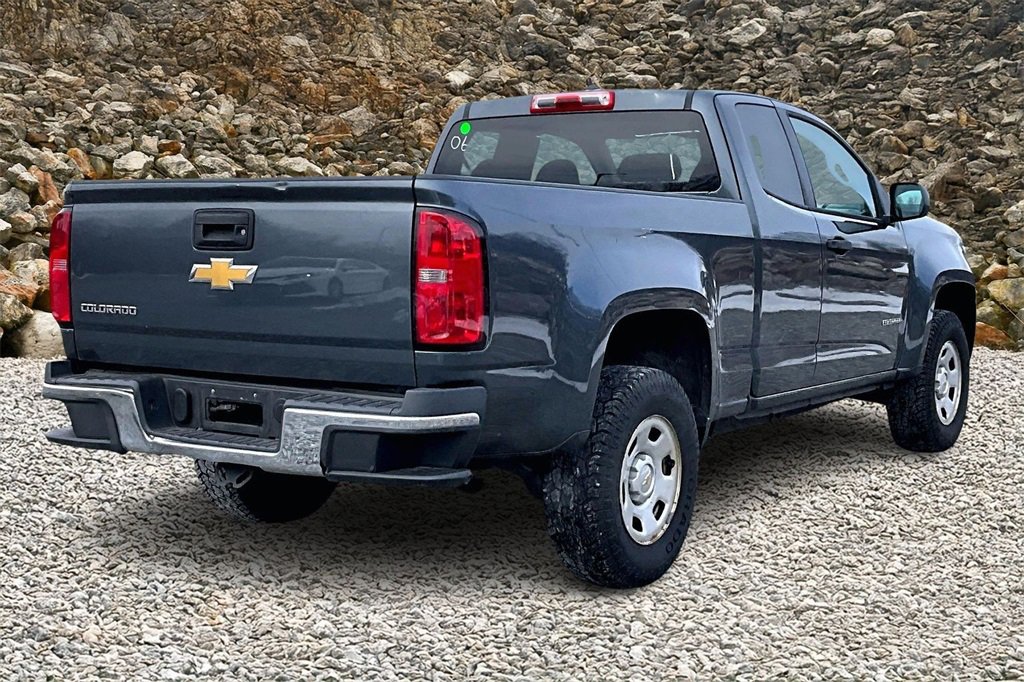 Used 2015 Chevrolet Colorado W/T image 2