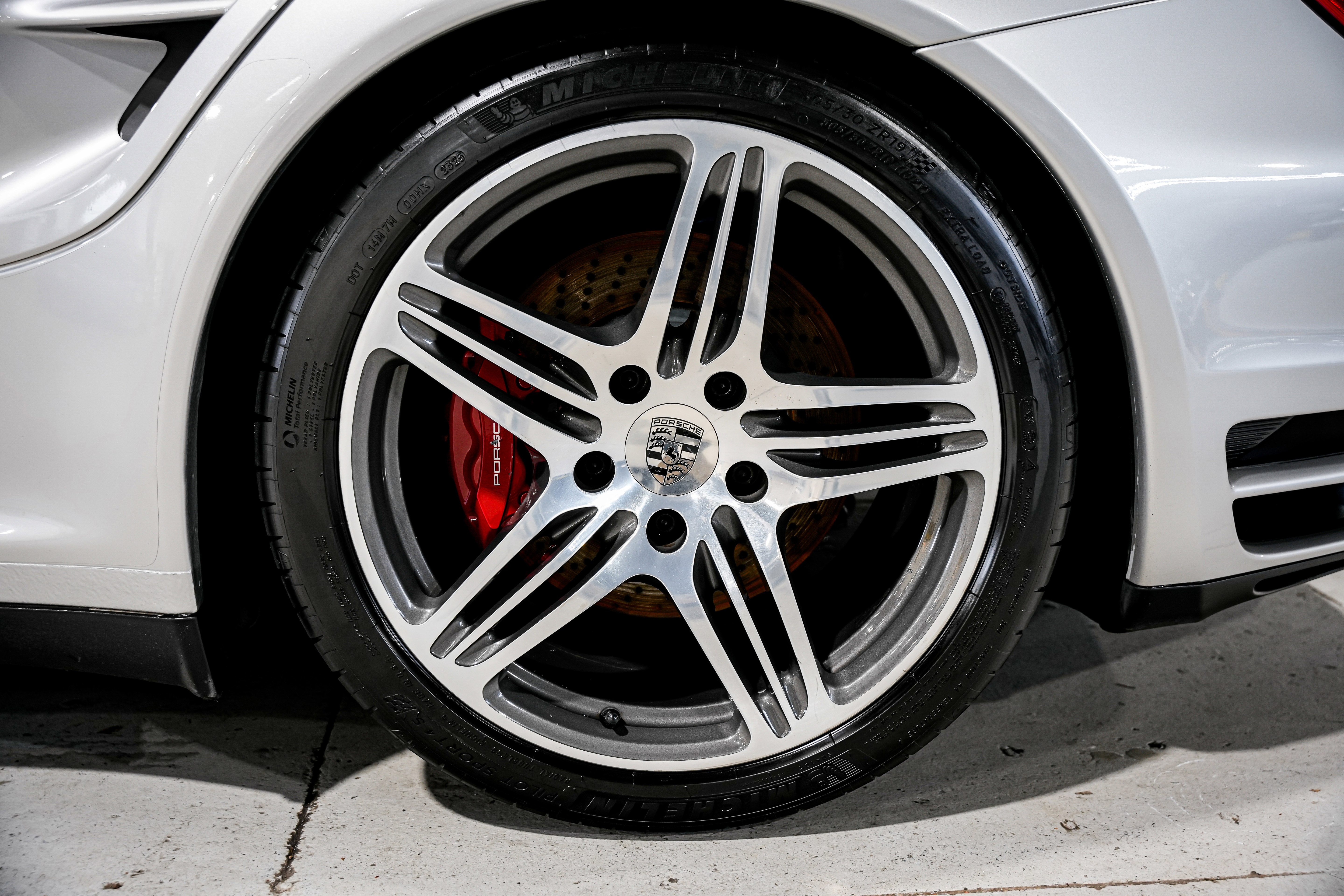 Used 2007 Porsche 911 Turbo AWD/4WD image 34