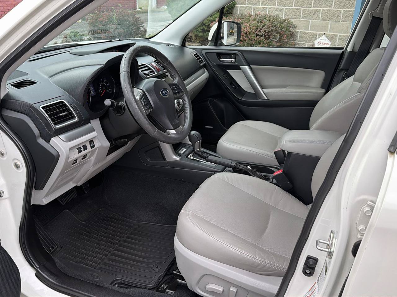 Used 2016 Subaru Forester 2.5i Touring AWD/4WD image 20