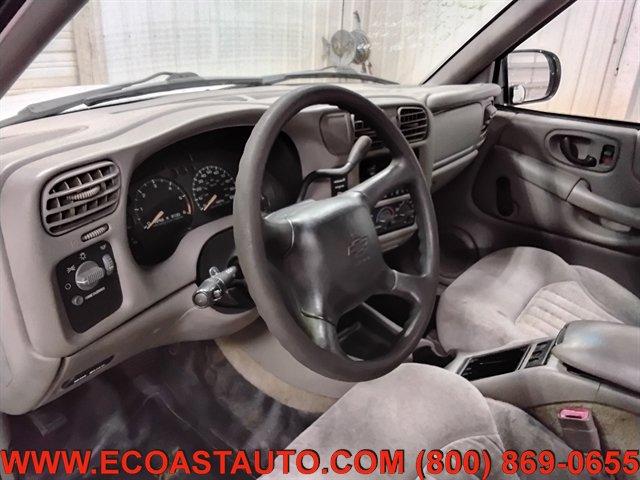 Used 2002 Chevrolet S10 Pickup 2WD Extended Cab w/ Preferred Equipment Group image 11