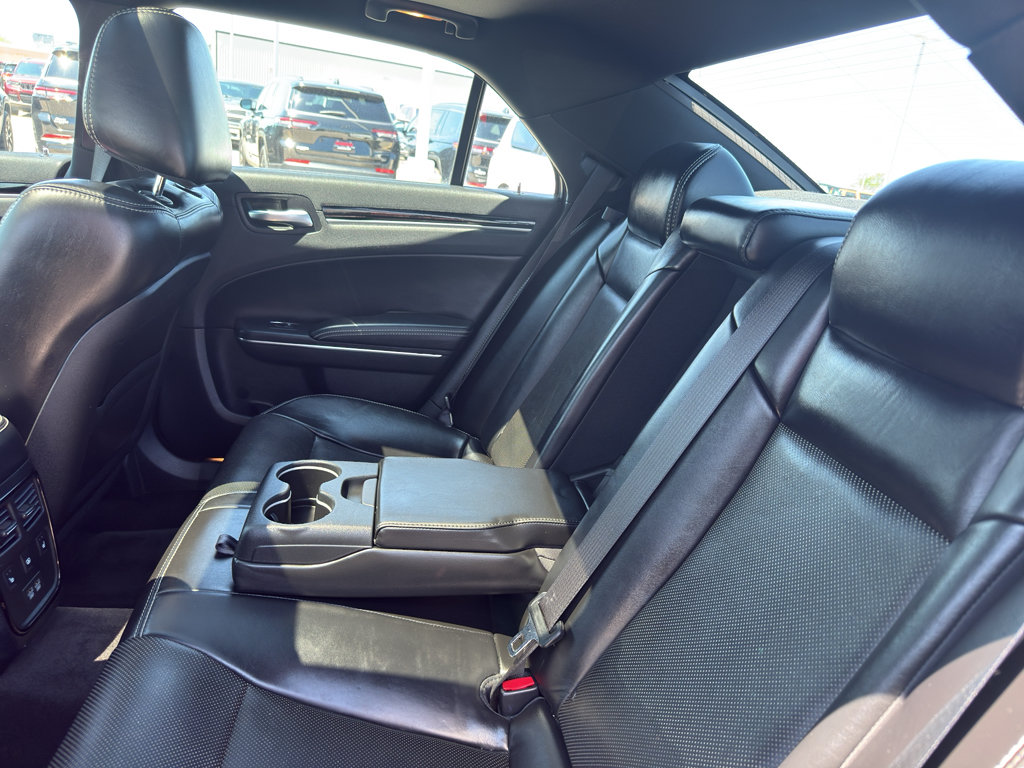 Used 2018 Chrysler 300 S w/ 300S Premium Group AWD/4WD image 35