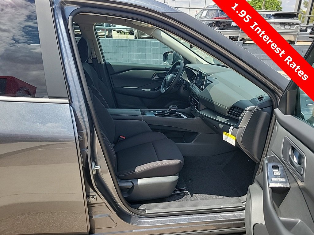 New 2026 Nissan Rogue S image 16