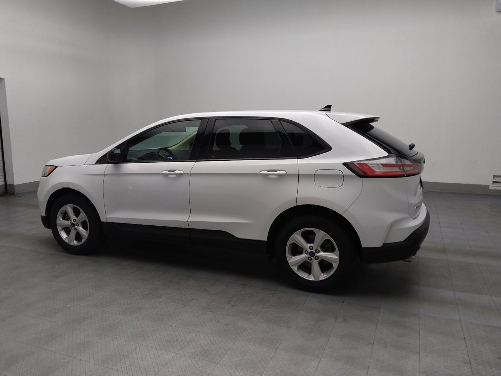 Used 2019 Ford Edge SE image 3