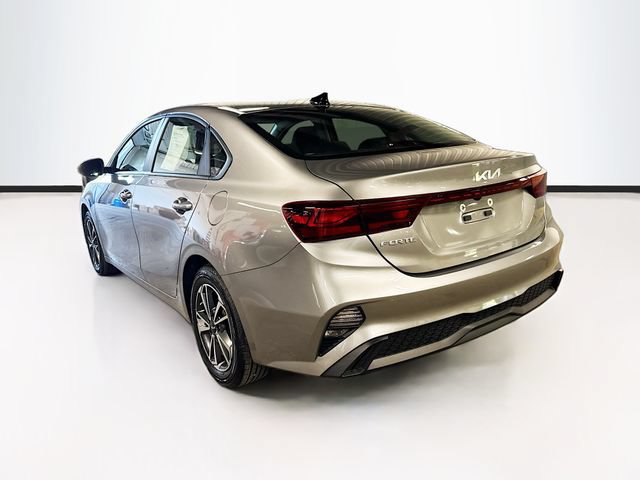 Used 2023 Kia Forte LXS w/ LXS Technology Package FWD image 5