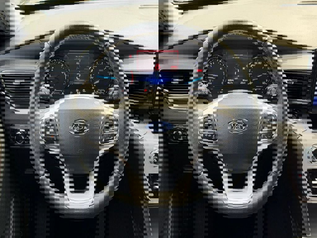 Used 2023 Ford Explorer XLT w/ Equipment Group 202A image 33