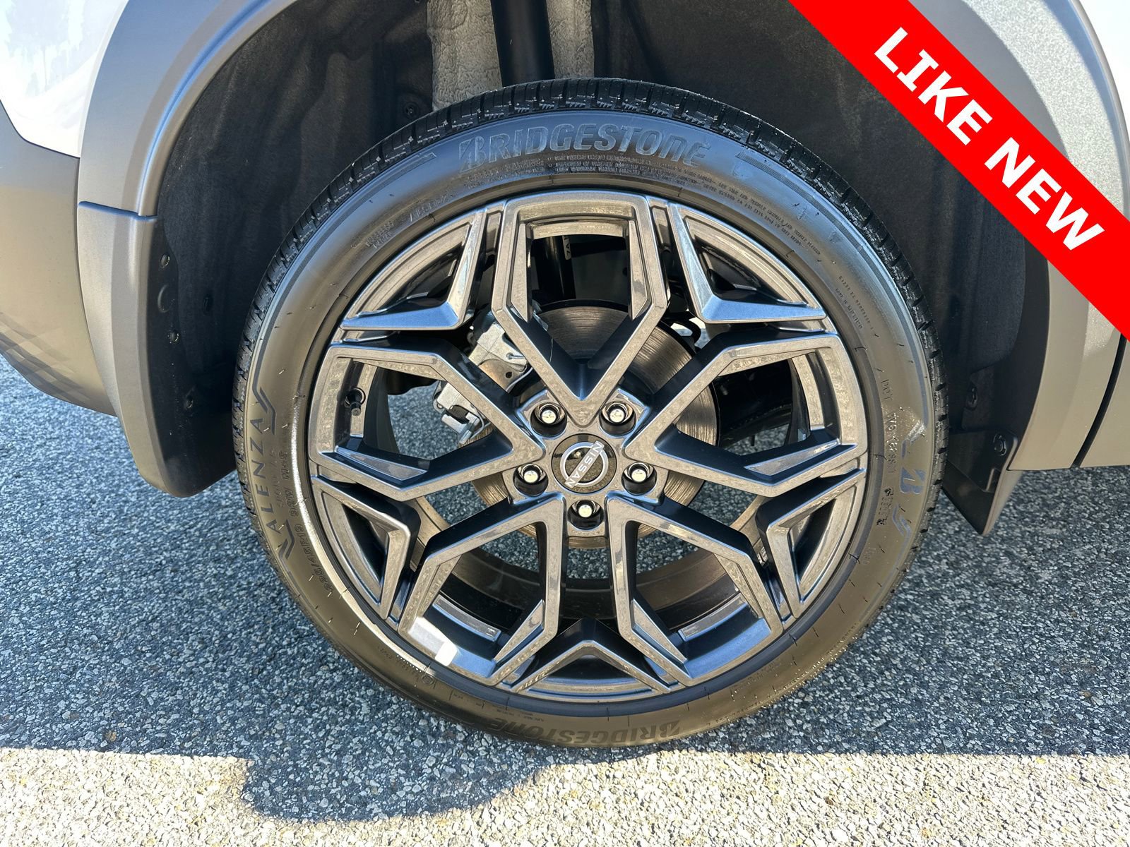 Used 2026 Nissan Kicks SR w/ Illumination Package image 17