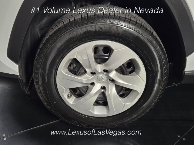 Used 2023 Toyota RAV4 LE AWD/4WD image 12