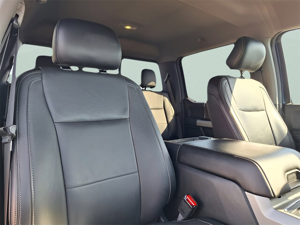 Used 2015 Ford F150 Lariat image 29