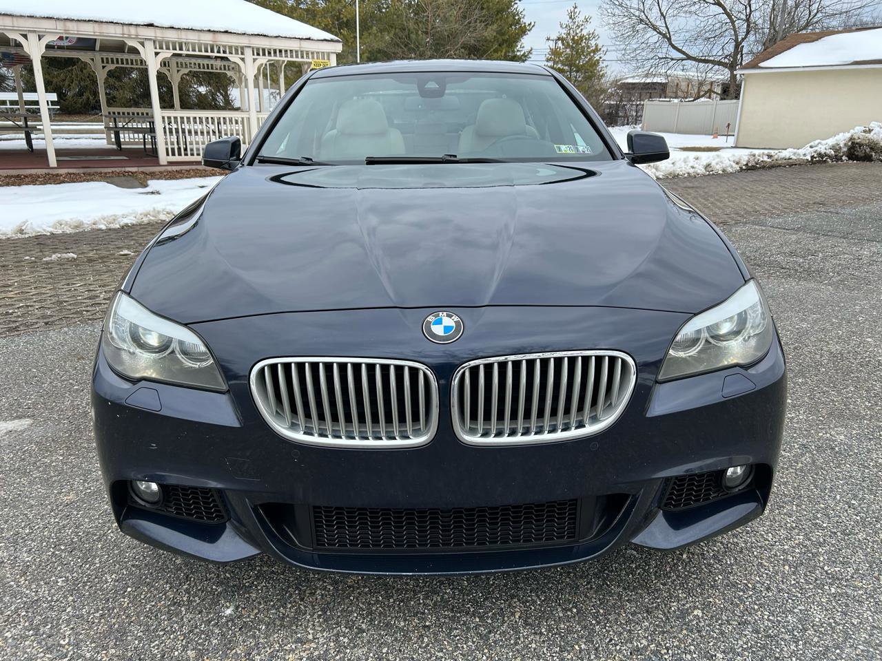 Used 2013 BMW 550i xDrive Sedan image 2