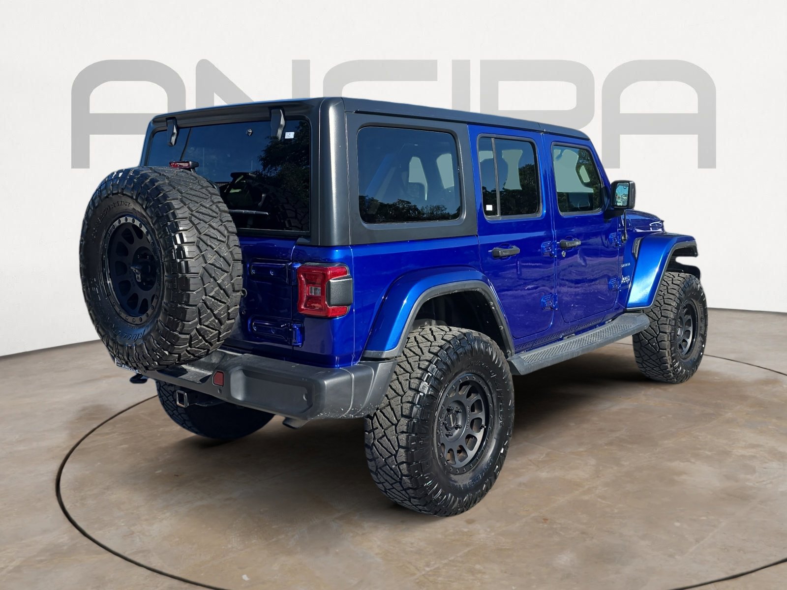 Used 2018 Jeep Wrangler Unlimited Sahara AWD/4WD image 10