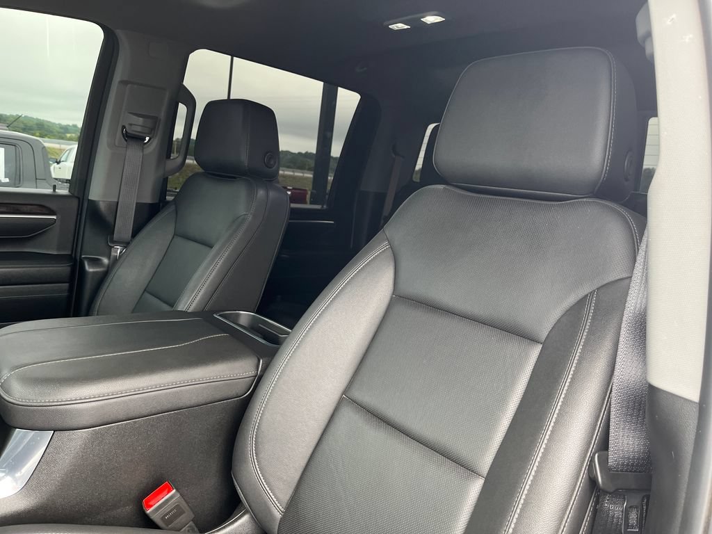 Used 2025 GMC Sierra 2500 SLT w/ SLT Convenience Package AWD/4WD image 12