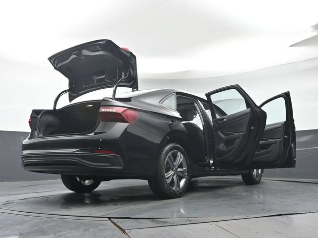 Used 2023 Volkswagen Jetta SE FWD image 48