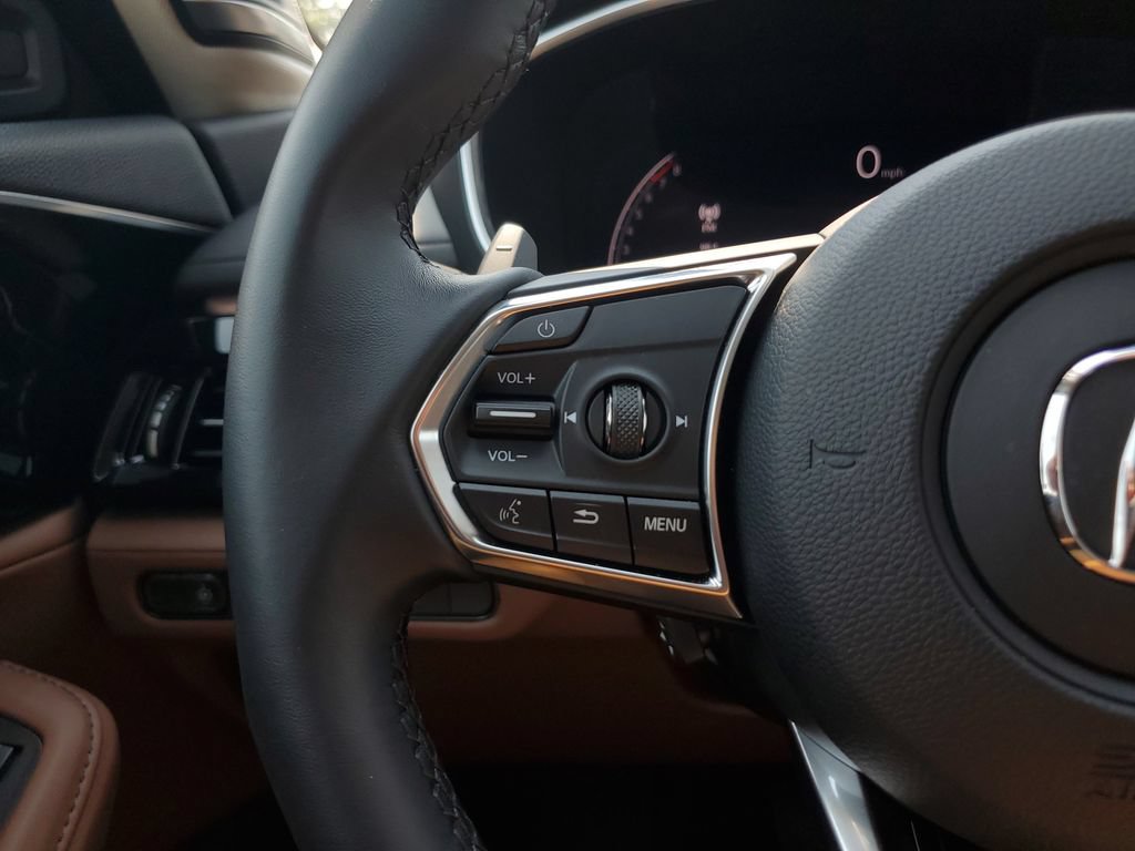Certified 2026 Acura MDX w/ Technology Package FWD image 22