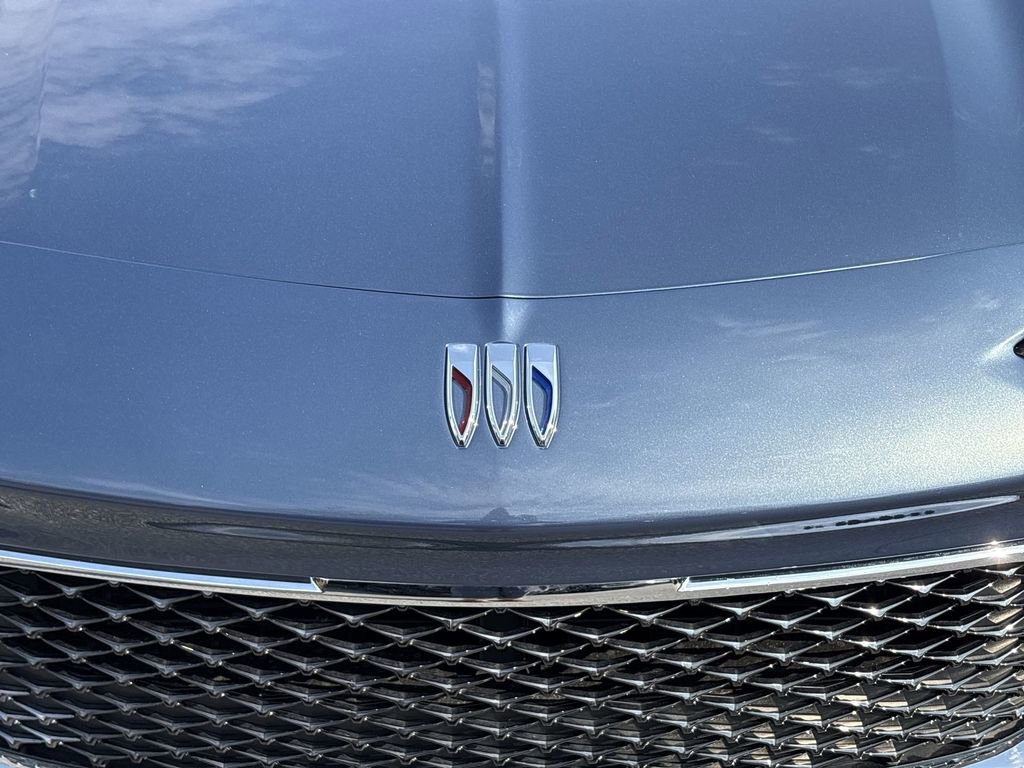 Used 2024 Buick Encore GX Avenir image 33