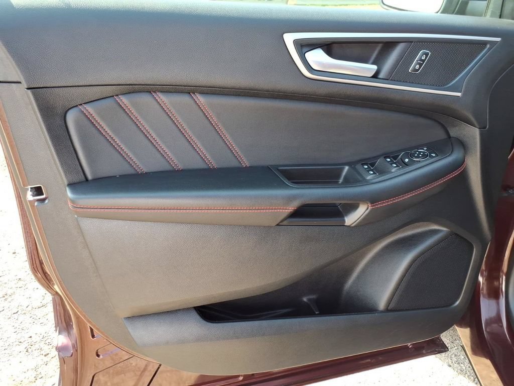 Used 2024 Ford Edge ST-Line AWD/4WD image 13