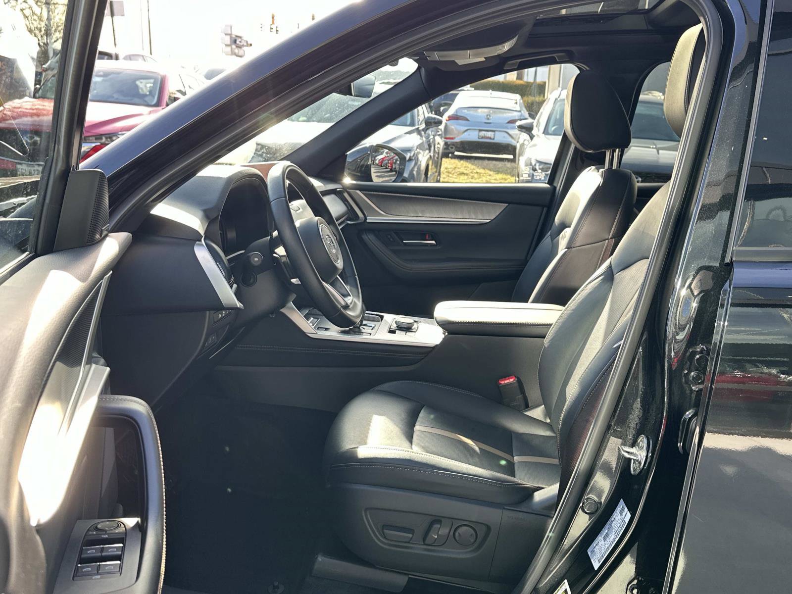 Used 2025 MAZDA CX-70 Plug-In Hybrid w/ Premium Plus image 19