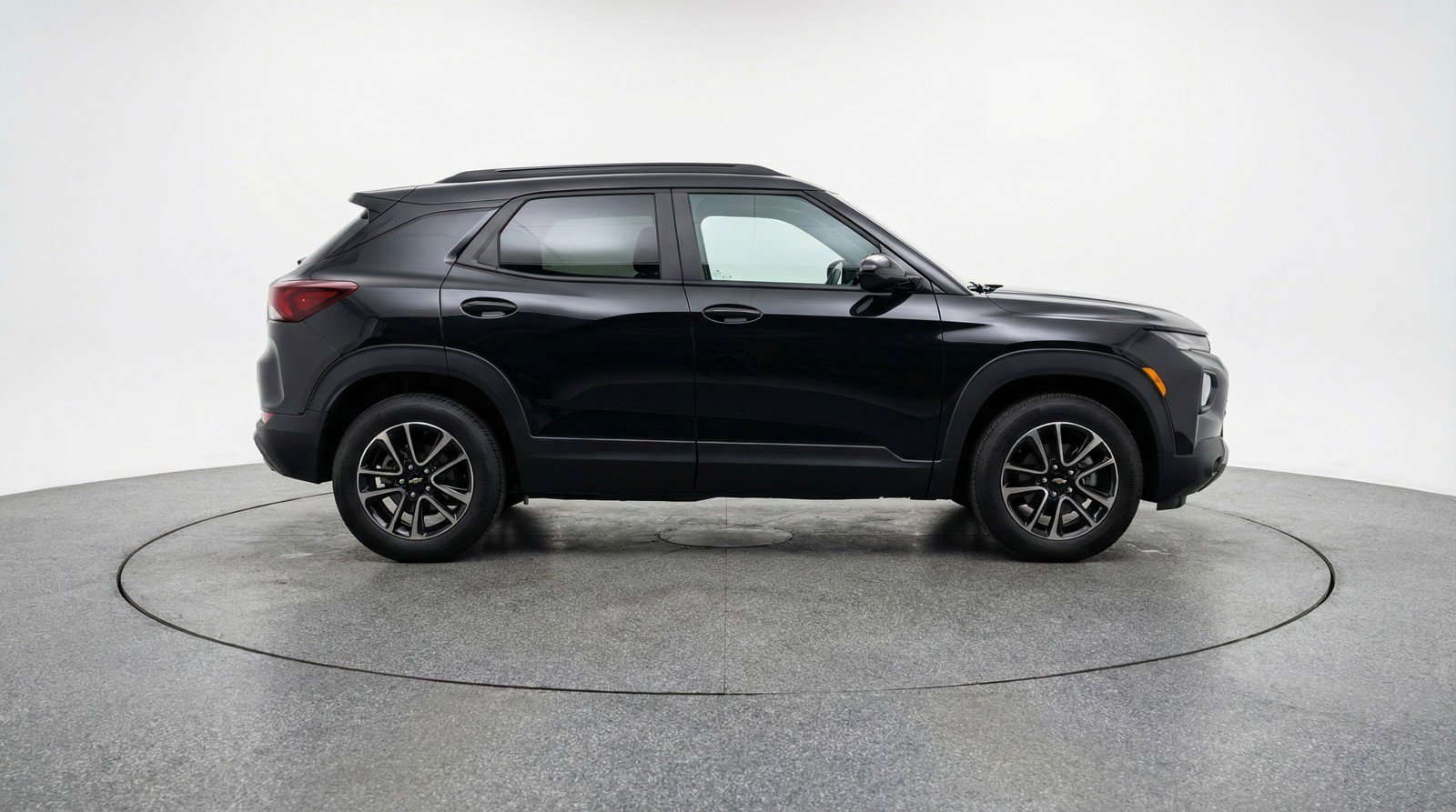 Used 2025 Chevrolet TrailBlazer LT image 11