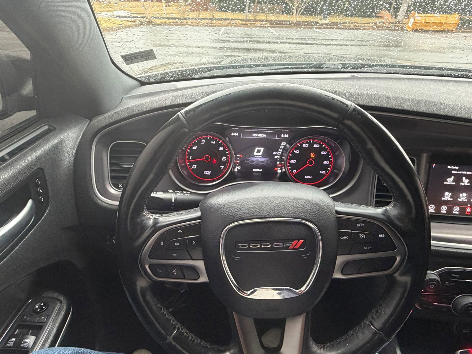 Used 2020 Dodge Charger SXT w/ Leather Interior Group image 6