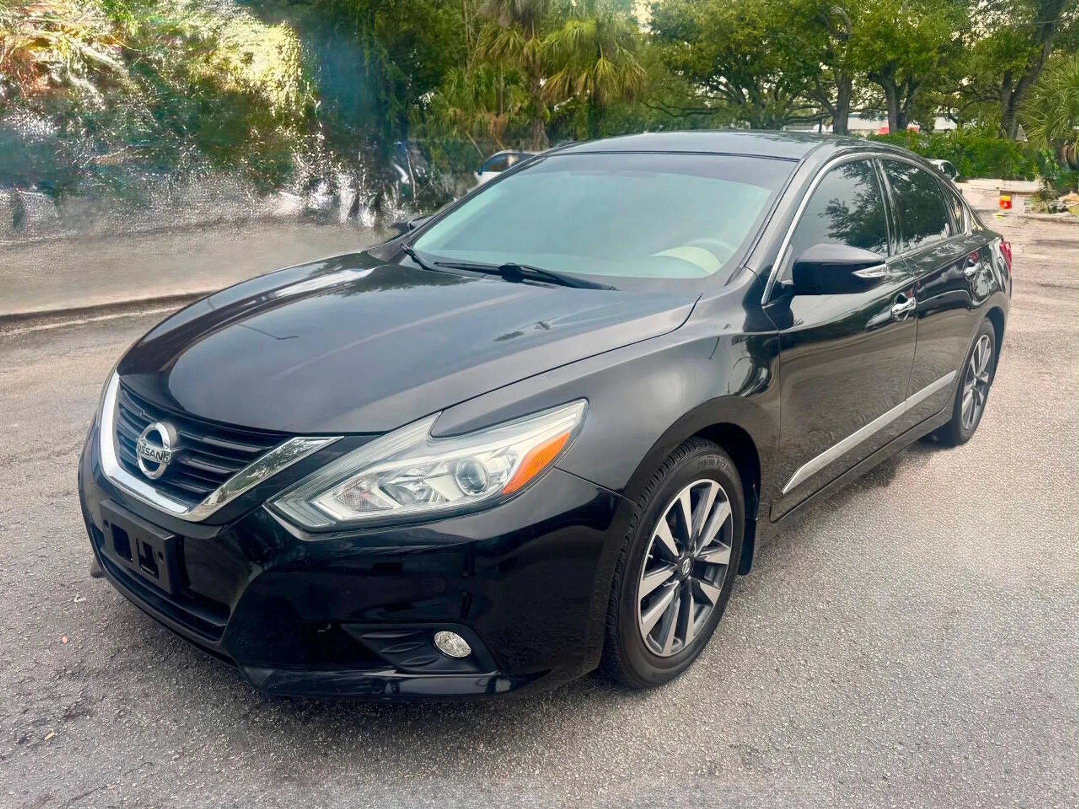 Used 2017 Nissan Altima 2.5 SV FWD image 11