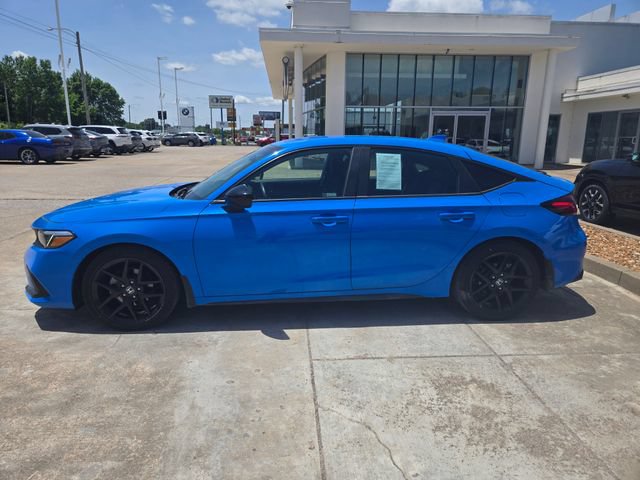 Used 2023 Honda Civic Sport image 2