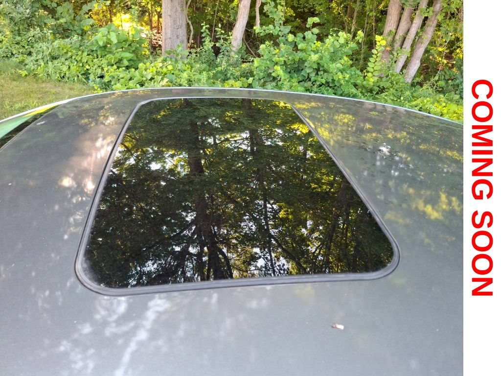 Used 2014 Ford Fusion SE w/ Equipment Group 202A FWD image 10