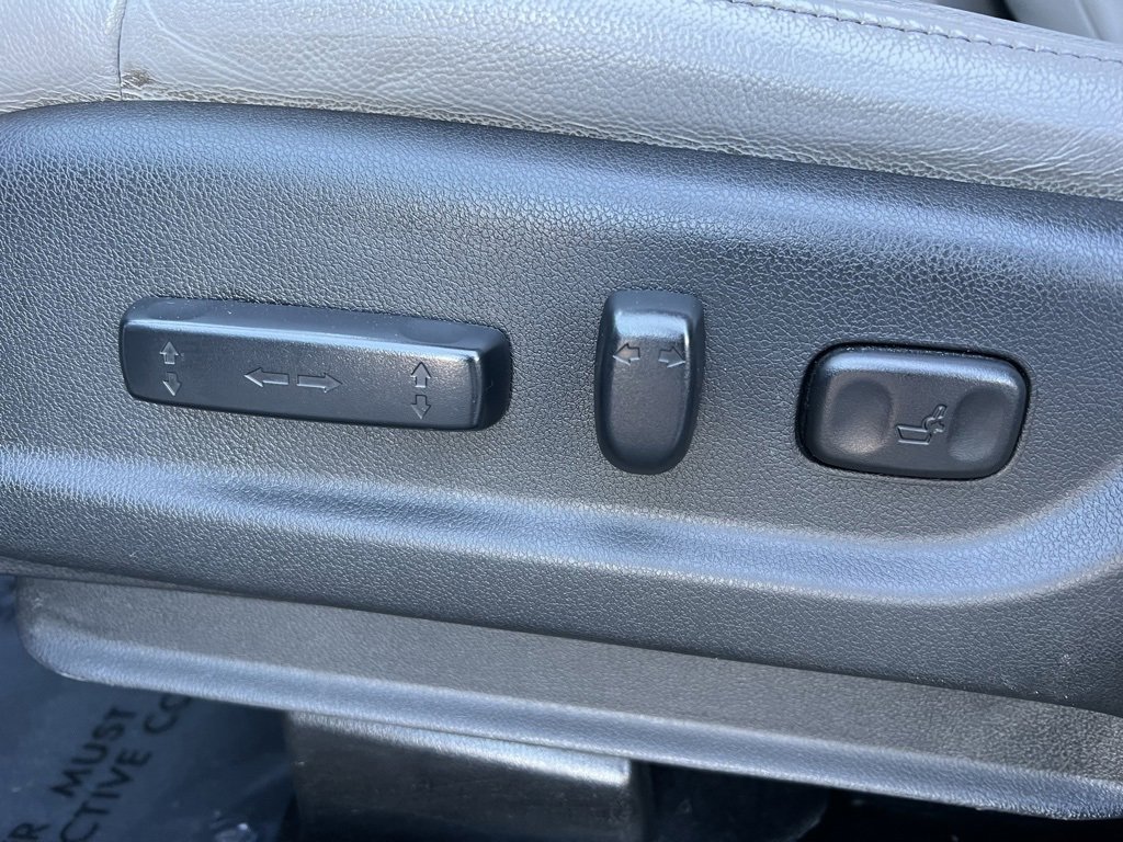 Used 2016 Honda CR-V Touring image 10