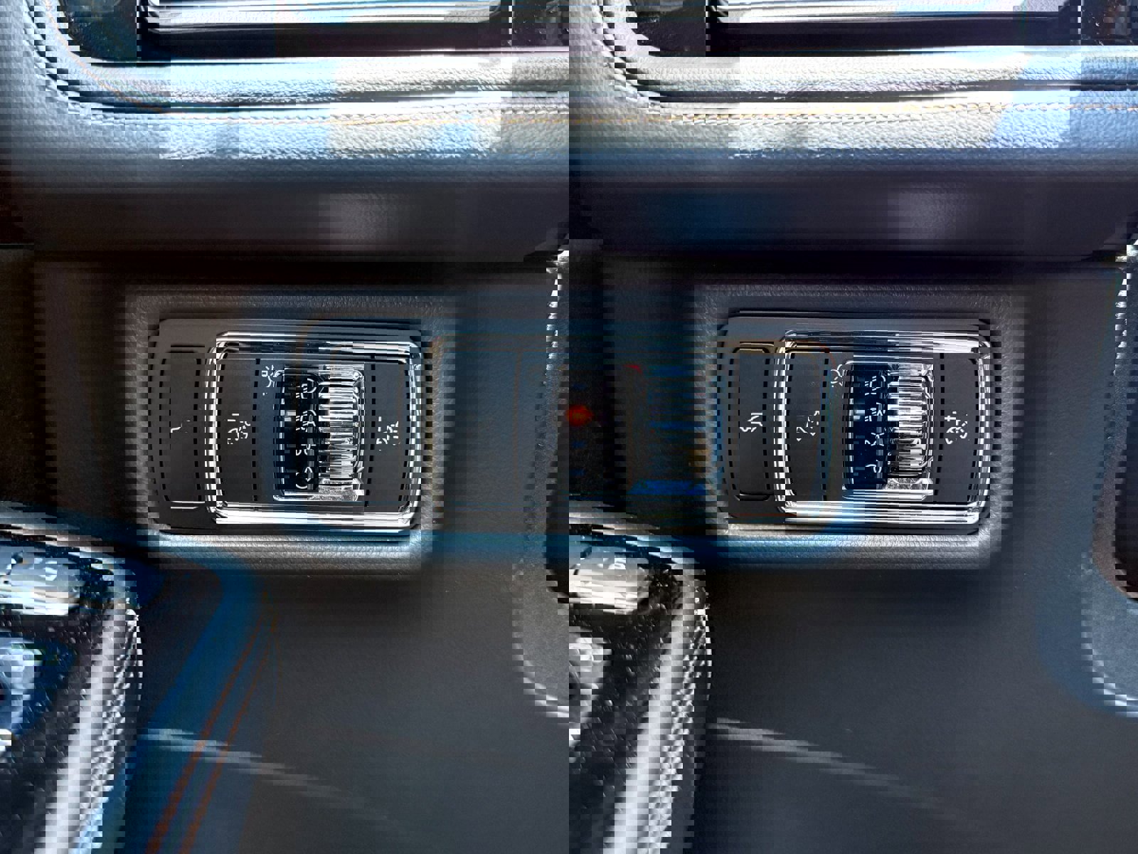 New 2025 Lincoln Aviator Reserve w/ Illumination Package image 53