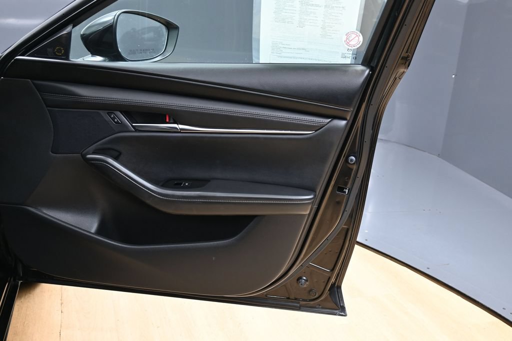 Used 2025 MAZDA MAZDA3 s FWD image 14