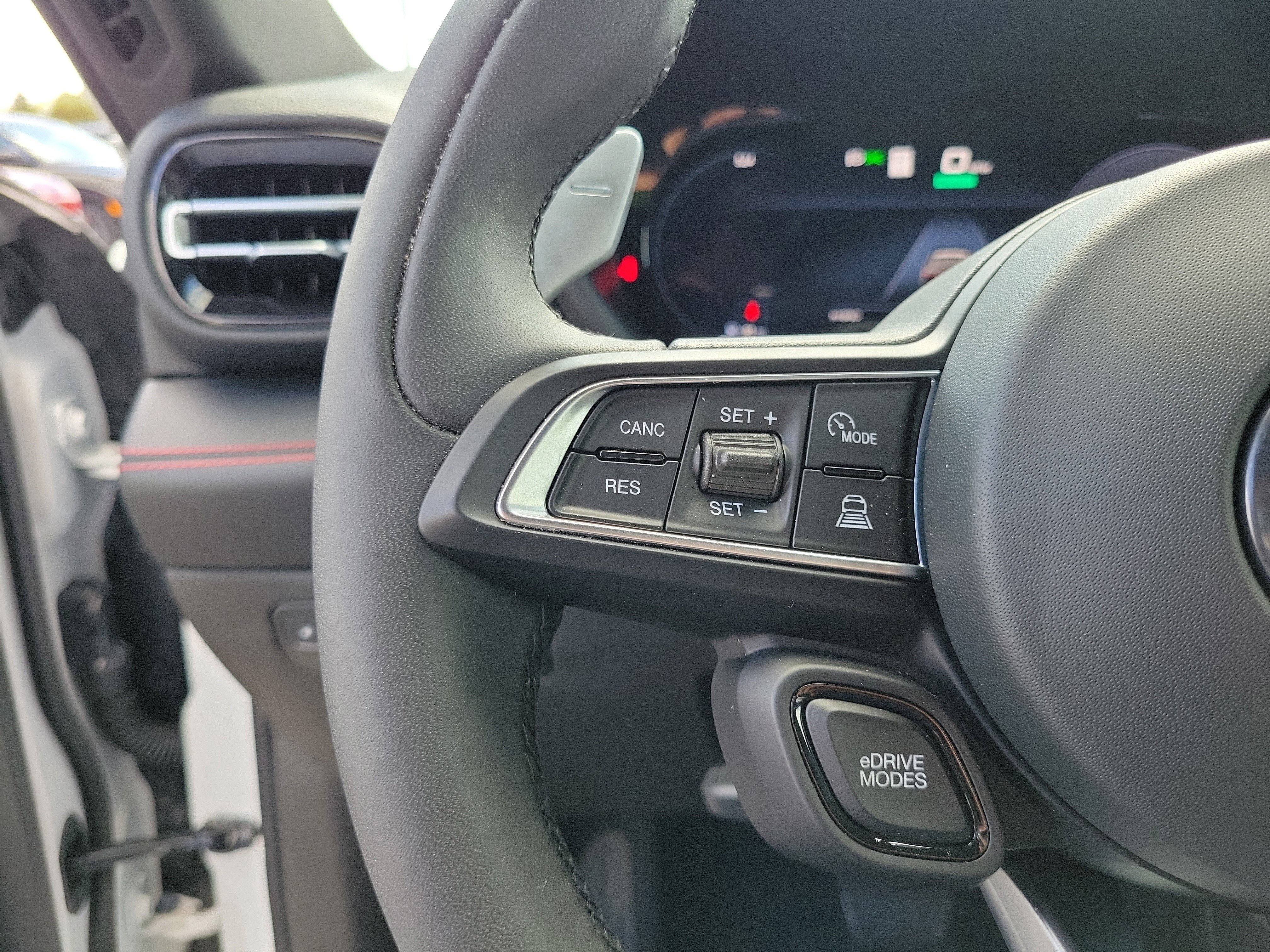 Used 2024 Dodge Hornet R/T image 22