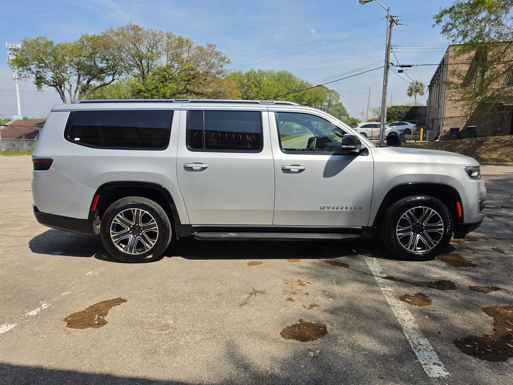 Used 2024 Jeep Wagoneer L Series II image 44