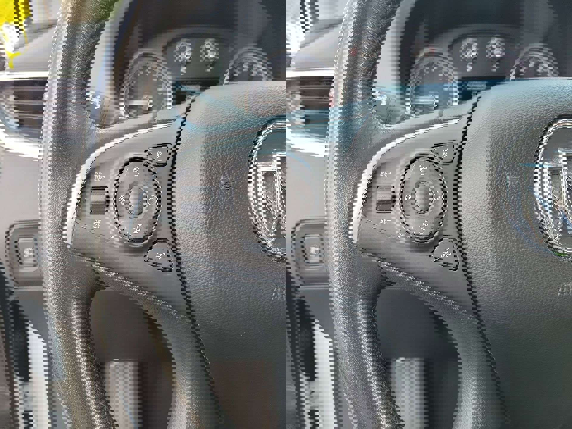 Used 2019 Buick Enclave Premium image 30