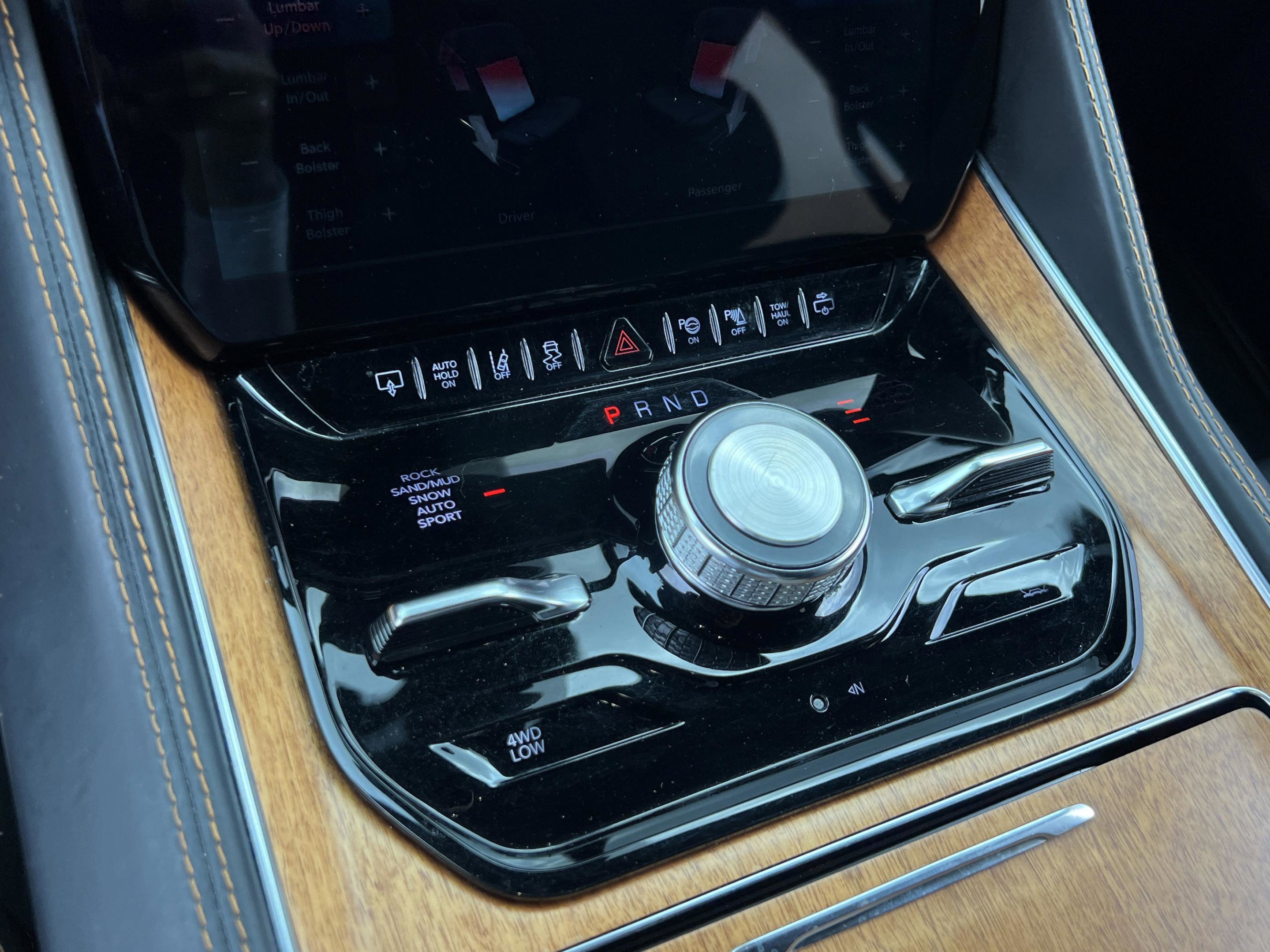 Used 2022 Jeep Grand Wagoneer Series III image 19