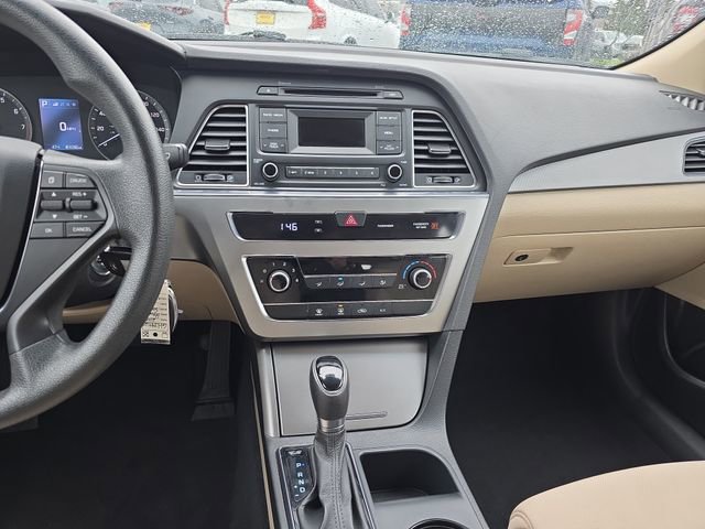 Used 2016 Hyundai Sonata SE image 21