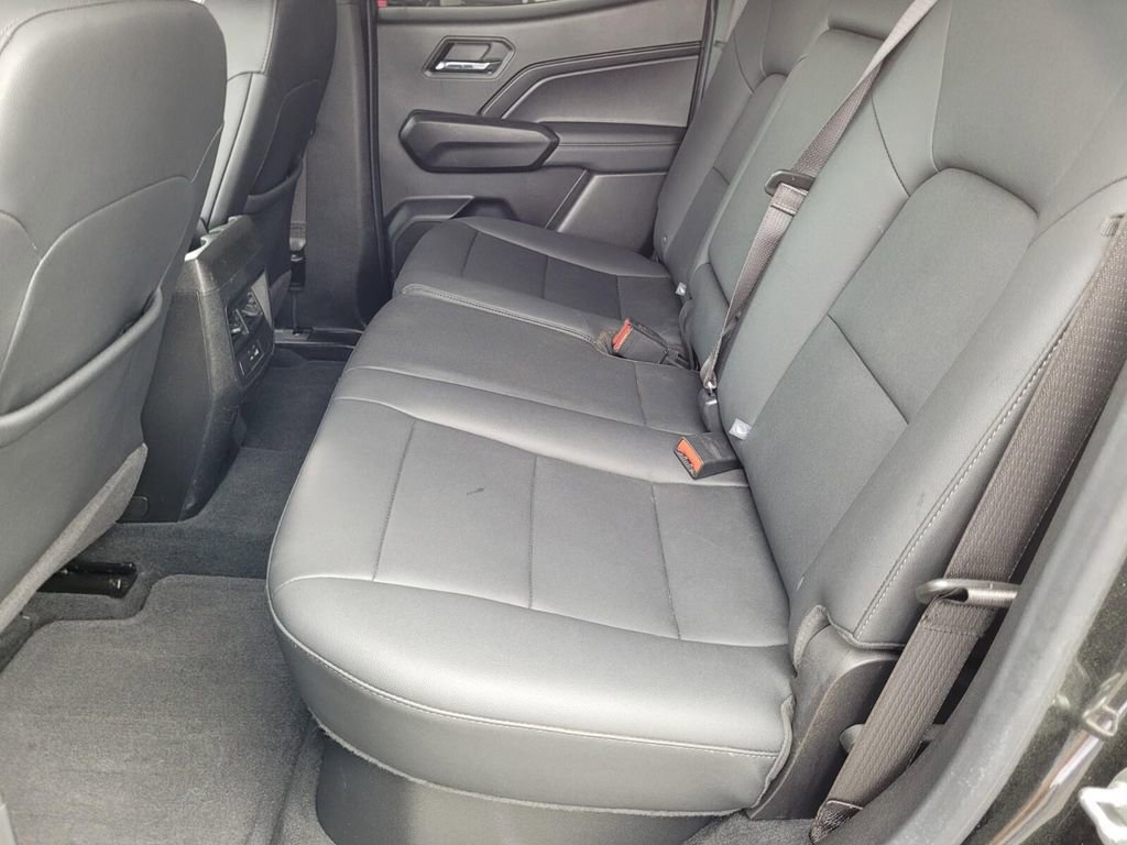 Used 2024 Chevrolet Colorado LT w/ LT Convenience Package III image 18