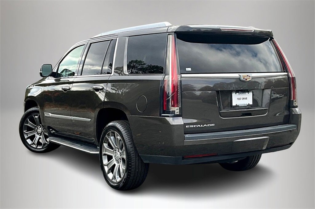 Used 2020 Cadillac Escalade Luxury image 5